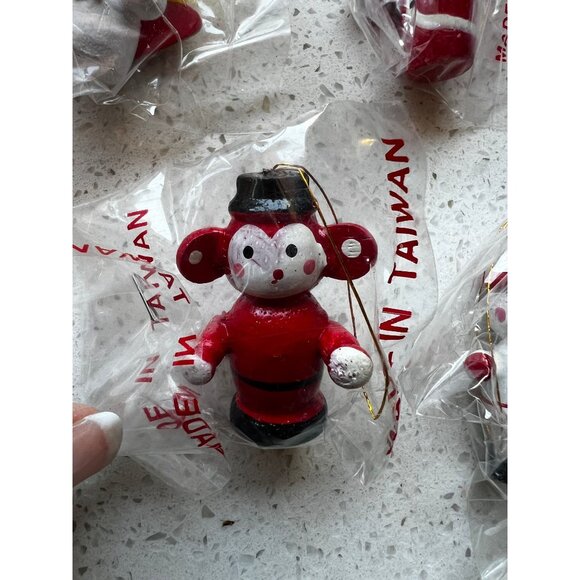 20 Vintage Wooden Christmas Trees Ornaments Taiwan Original Wrapping Santa - Picture 6 of 10